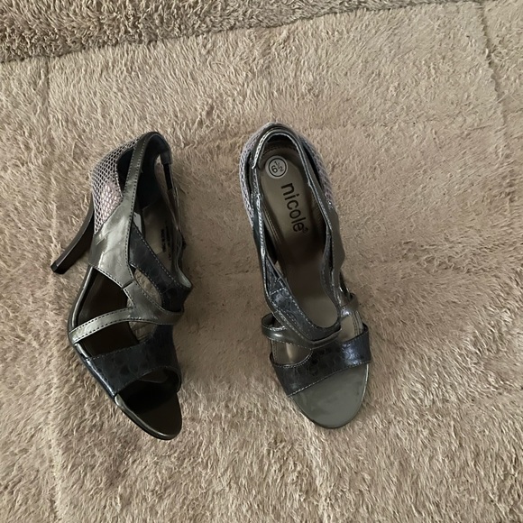 Shoes - Picture 1 of 2